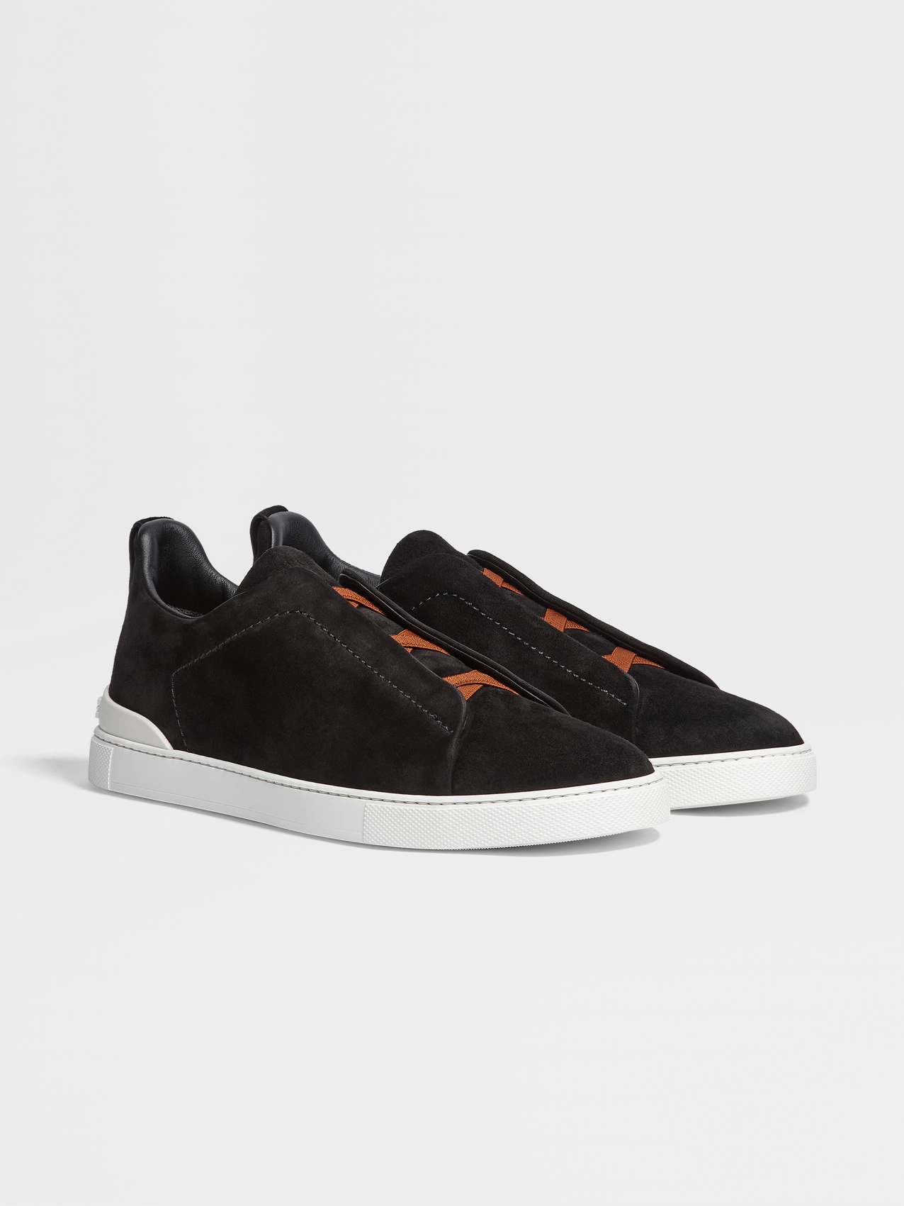 Tenis Triple Stitch™ en Gamuza Color Negro